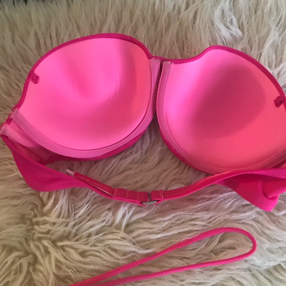 VS Swimsuit Top - Picture 2 of 3